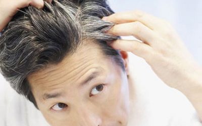 Chuyên gia giải đáp tóc bạc sớm có phải yếu sinh lý không?